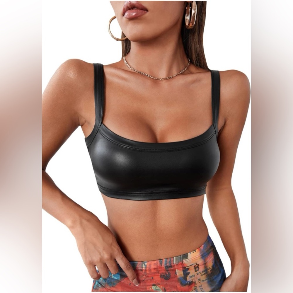 Makemechic women’s faux leather crop top Black Small